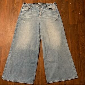 Wide Leg Light Wash Women's Jeans - Light Blue